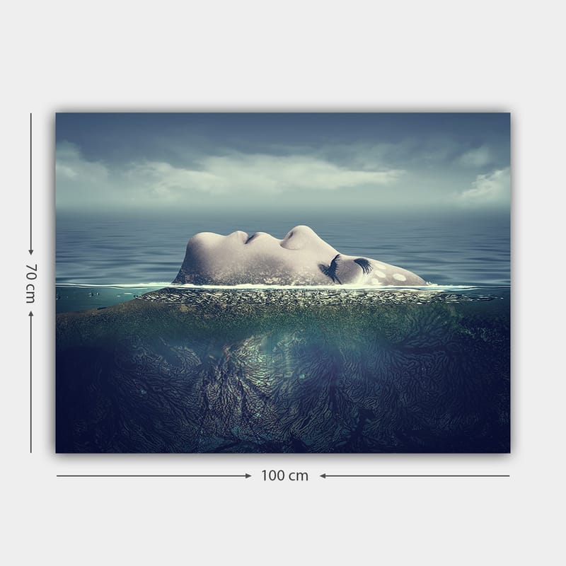 Canvastavla 70x100 cm - Kvinna som flyter på ytan av vattnet med en drömlik och lugn atmosfär - Blå / Grön / Beige - Inredning & dekor - Tavlor & konst - Canvastavla