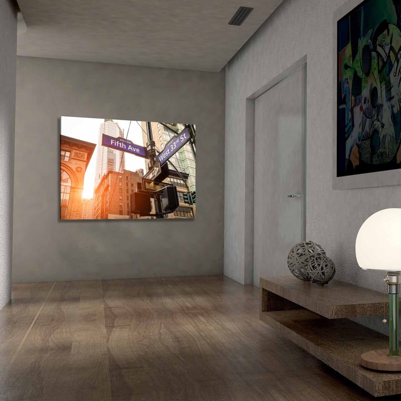 Canvastavla 70x100 cm - Livlig stadsbild med vägskyltar på en korsning i en storstad - Blå / Brun / Grön - Inredning & dekor - Tavlor & konst - Canvastavla