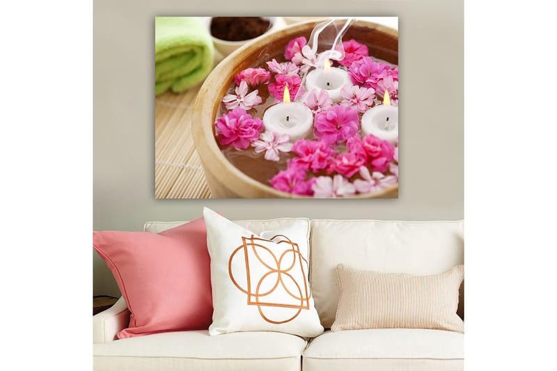 Canvastavla 70x100 cm - Lugn och avkopplande skål med flytande blommor och ljus - Rosa / Vit / Gul - Inredning & dekor - Tavlor & konst - Canvastavla