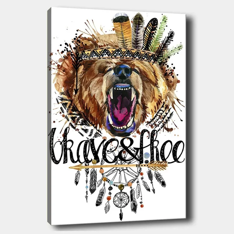 Canvastavla 70x100 cm - Majestätisk björnhuvud med en färgglad fjäderkrans och dekorativa detaljer - Brun / Svart / Orange - Inredning & dekor - Tavlor & konst - Canvastavla