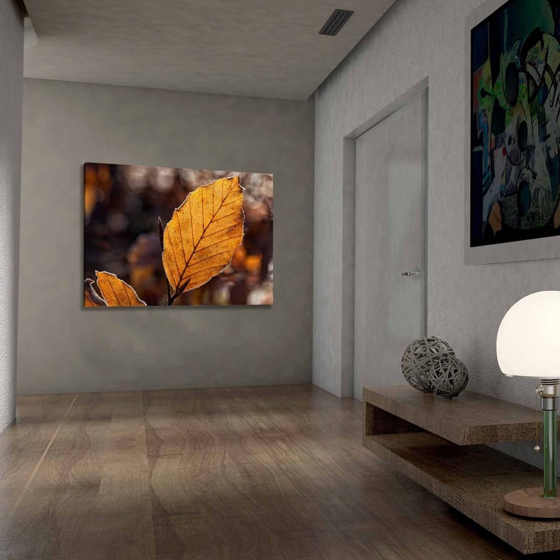 Canvastavla 70x100 cm - Närbild av ett gyllene höstlöv med detaljerade ådringar - Guldorange / Brun - Inredning & dekor - Tavlor & konst - Canvastavla