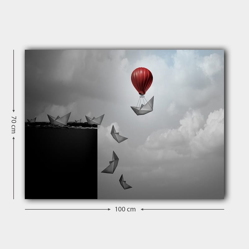 Canvastavla 70x100 cm - Röd luftballong svävar över en svart avgrund med pappersbåtar som flyter nedanför - Röd / Svart / Grå - Inredning & dekor - Tavlor & konst - Canvastavla