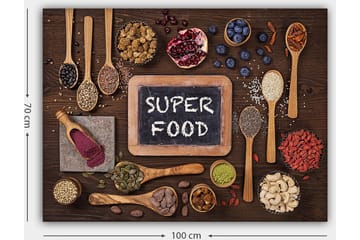 Canvastavla 70x100 cm - Samling av superfoods arrangerade på en träyta med en tavla som visar texten SUPER FOOD - Röd / Grön / Svart - Inredning & dekor - Tavlor & konst - Canvastavla