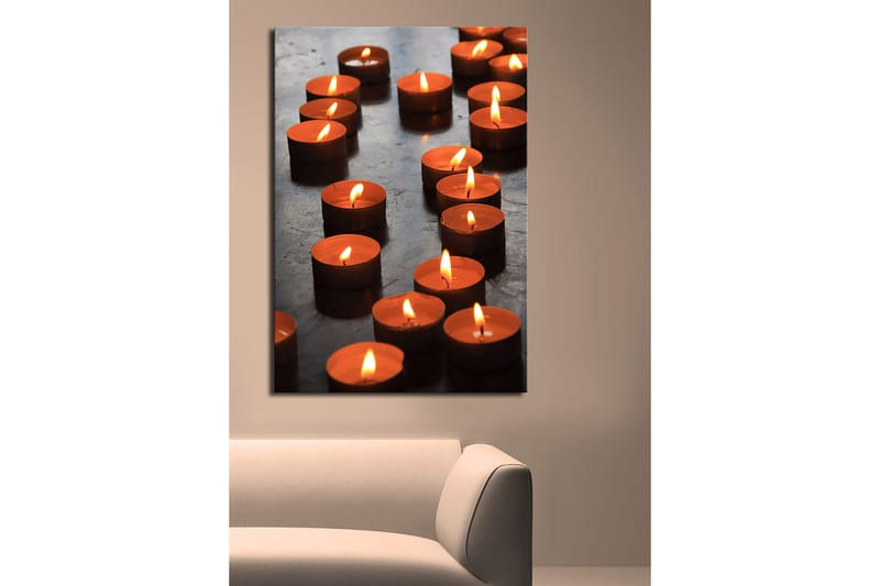 Canvastavla 70x100 cm - Samling av tända värmeljus som skapar en varm och inbjudande atmosfär - Orange / Svart - Inredning & dekor - Tavlor & konst - Canvastavla