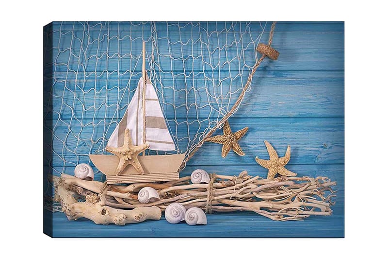 Canvastavla 70x100 cm - Segelbåt med stjärnformade sjöstjärnor och snäckor på en träig bas, mot en blå bakgrund - Blå / Beige / Vit - Inredning & dekor - Tavlor & konst - Canvastavla