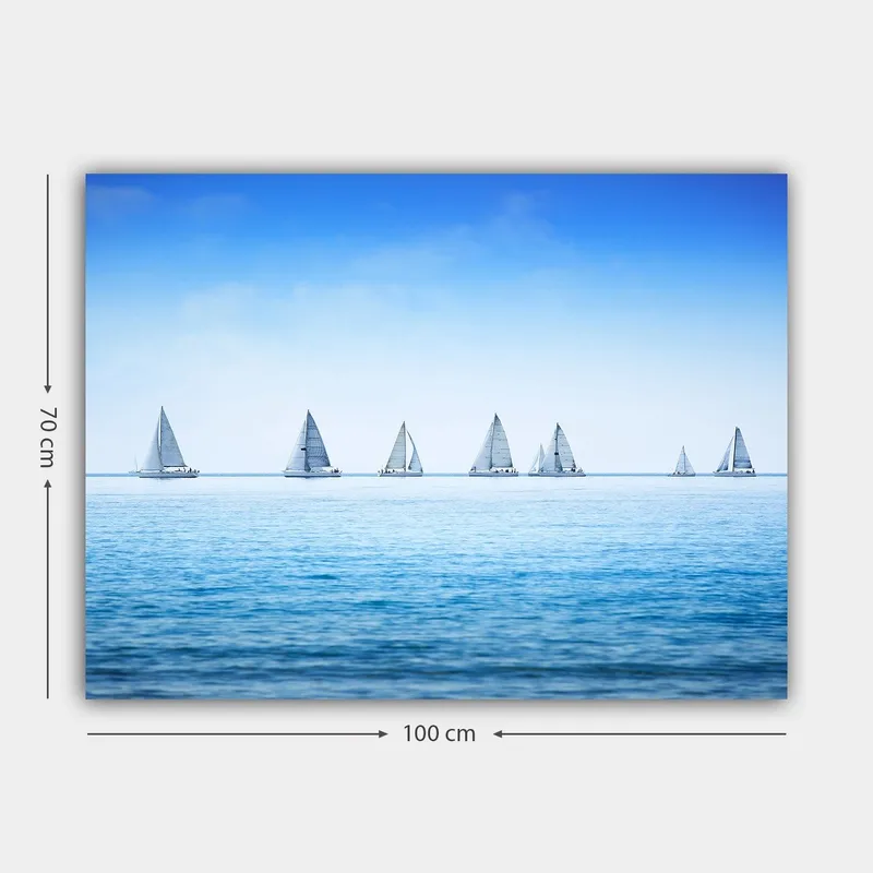 Canvastavla 70x100 cm - Segelbåtar som glider fram över en lugn sjö under en klar blå himmel - Blå / Vit - Inredning & dekor - Tavlor & konst - Canvastavla