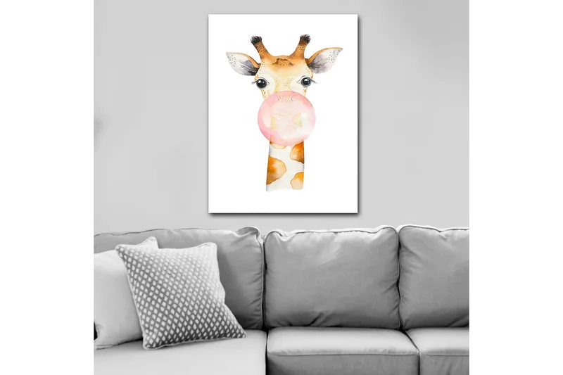Canvastavla 70x100 cm - Söt giraff som blåser en tuggummiboll, Beige / Rosa / Brun