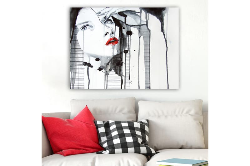 Canvastavla 70x100 cm - Stiliserad kvinna med röd läppstift som framhäver hennes ansikte i en dramatisk svart och vit komposition - Röd / Svart / Vit - Inredning & dekor - Tavlor & konst - Canvastavla