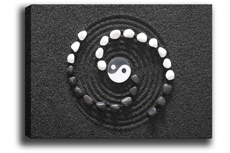 Canvastavla 70x100 cm - Stiliserad yin-yang-symbol omgiven av svarta och vita stenar i en spiralformad komposition - Svart / Vit - Inredning & dekor - Tavlor & konst - Canvastavla