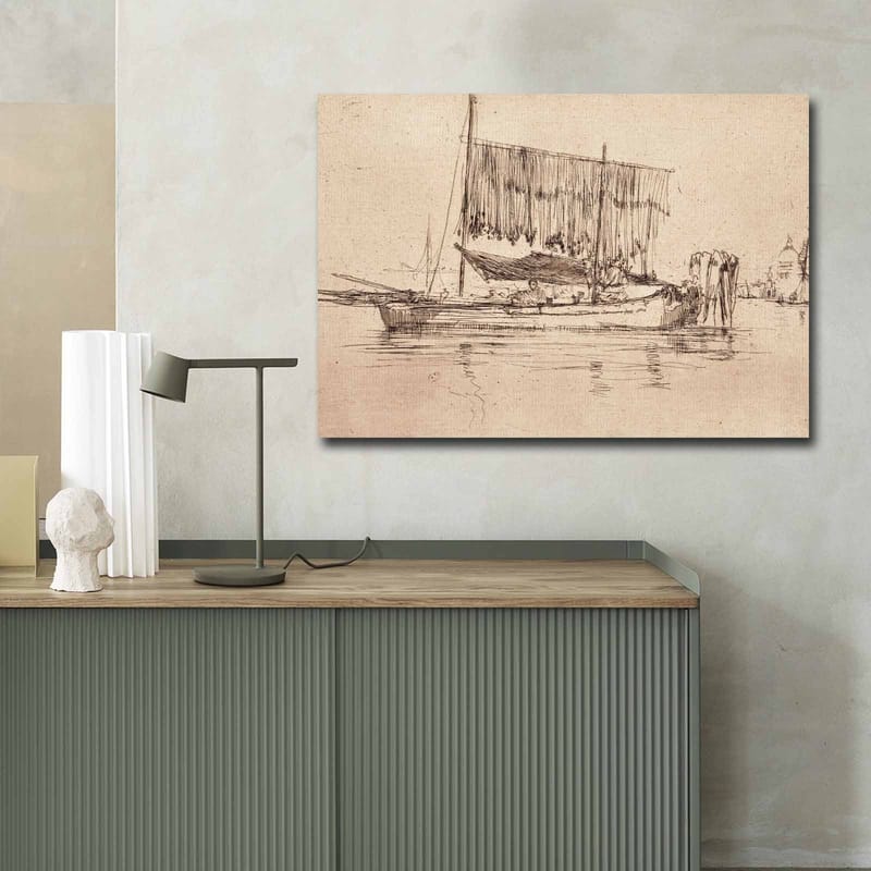 Canvastavla 70x100 cm - Stillsam hamnscen med segelbåtar och människor vid vattnet - Beige / Brun - Inredning & dekor - Tavlor & konst - Canvastavla