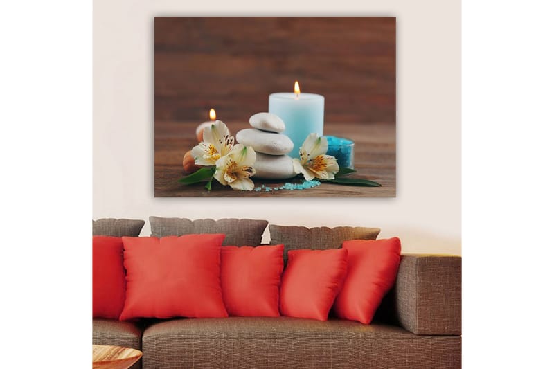 Canvastavla 70x100 cm - Stillsam komposition av stenar, blommor och ljus som skapar en avkopplande atmosfär - Ljusblå / Vit / Grön - Inredning & dekor - Tavlor & konst - Canvastavla
