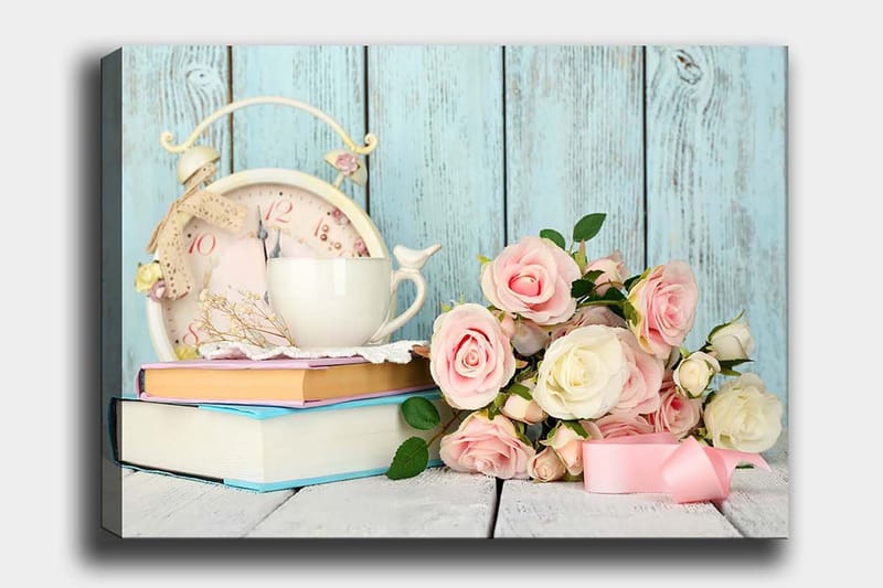 Canvastavla 70x100 cm - Stillsam och romantisk komposition med en kopp, en gammaldags klocka och en bukett rosor - Ljusrosa / Vit / Ljusblå - Inredning & dekor - Tavlor & konst - Canvastavla