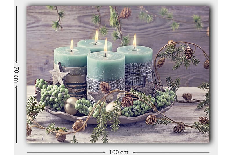 Canvastavla 70x100 cm - Stillsam samling av fyra ljus omgivna av grönska och dekorationer - Grön / Ljusblå / Brun - Inredning & dekor - Tavlor & konst - Canvastavla