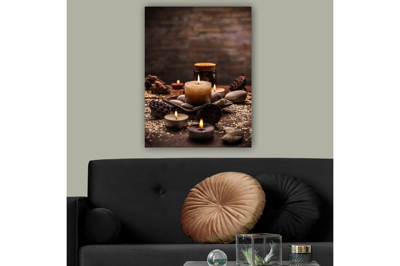 Canvastavla 70x100 cm - Stillsam samling av levande ljus och stenar i en harmonisk arrangemang - Beige / Brun / Grå - Inredning & dekor - Tavlor & konst - Canvastavla
