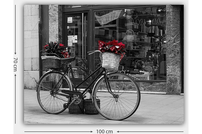 Canvastavla 70x100 cm - Svart cykel med blommor i korgar på en gata - Röd / Svart / Grå - Inredning & dekor - Tavlor & konst - Canvastavla