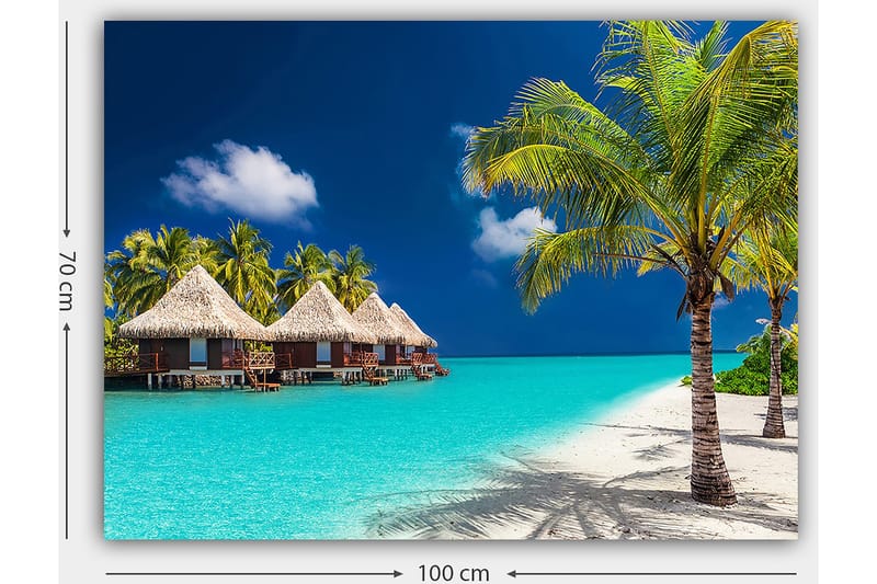 Canvastavla 70x100 cm - Tropisk strand med bungalower och palmer vid klart turkost vatten - Turkos / Grön / Beige - Inredning & dekor - Tavlor & konst - Canvastavla