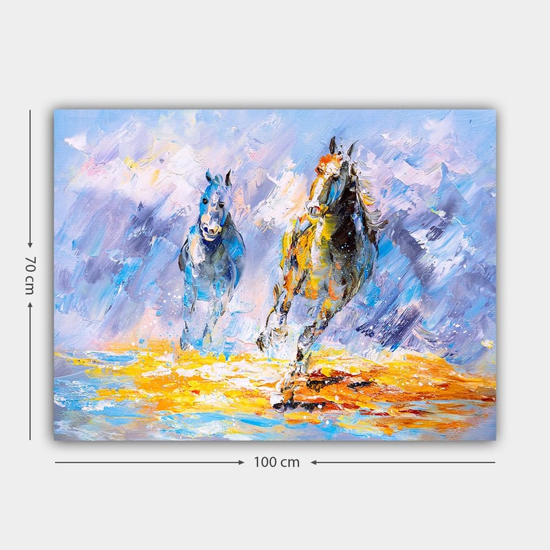Canvastavla 70x100 cm - Två hästar som galopperar framåt i en dynamisk och färgstark komposition - Blå / Gul / Orange - Inredning & dekor - Tavlor & konst - Canvastavla