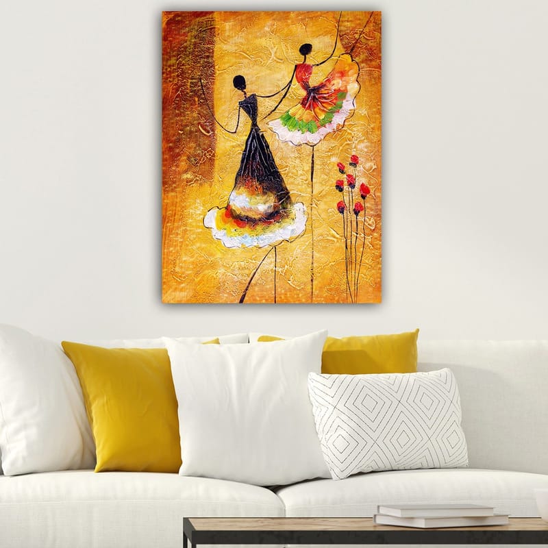 Canvastavla 70x100 cm - Två stiliserade kvinnor i färgglada klänningar som dansar tillsammans - Guld / Svart / Röd - Inredning & dekor - Tavlor & konst - Canvastavla