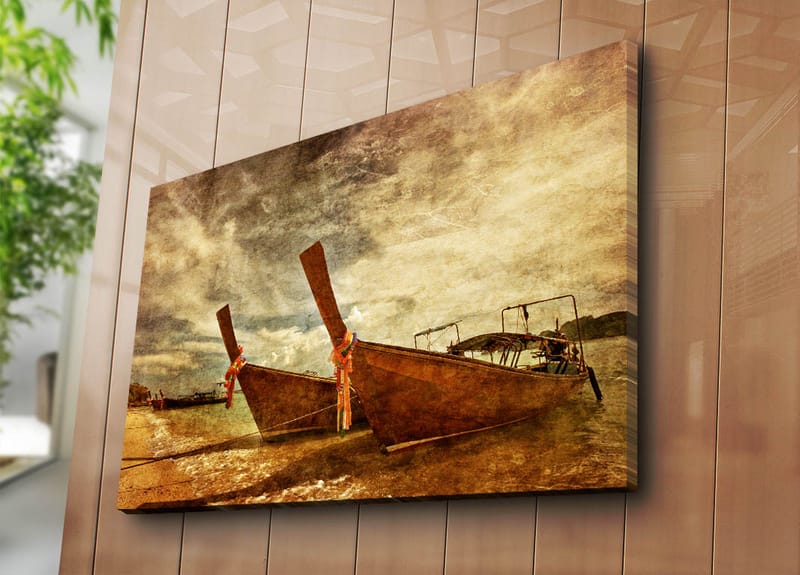 Canvastavla 70x100 cm - Två traditionella thailändska båtar vid stranden - Brun / Beige / Orange - Inredning & dekor - Tavlor & konst - Canvastavla
