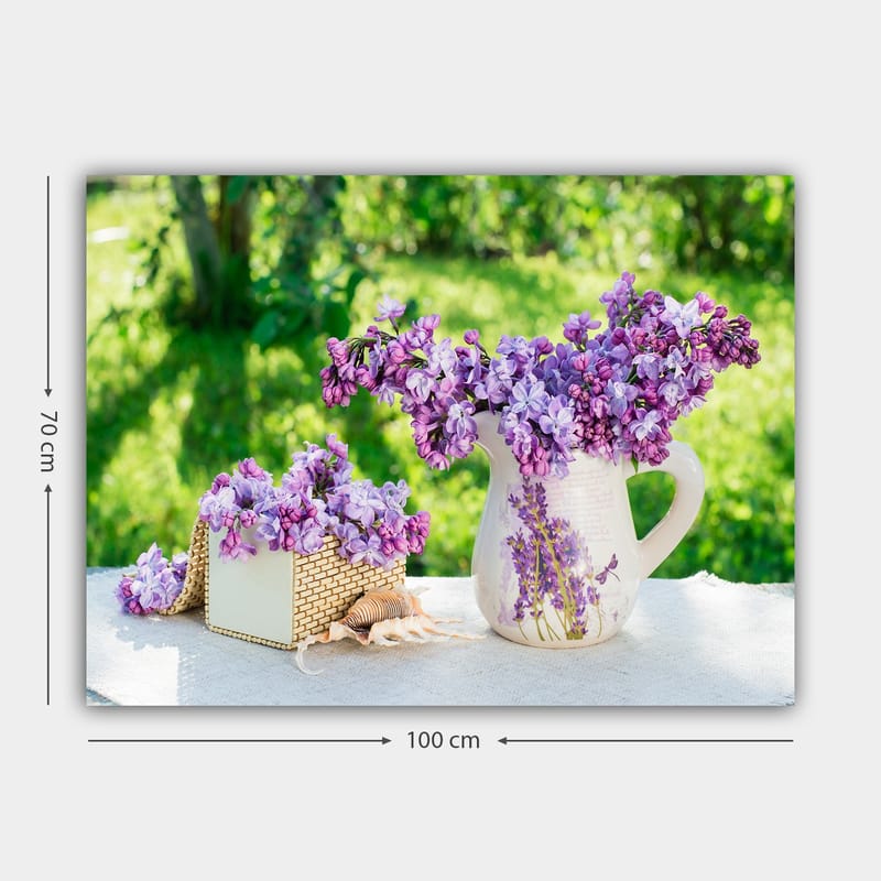 Canvastavla 70x100 cm - Vacker bukett av lila blommor i en kruka och en korg - Lila / Vit / Grön - Inredning & dekor - Tavlor & konst - Canvastavla