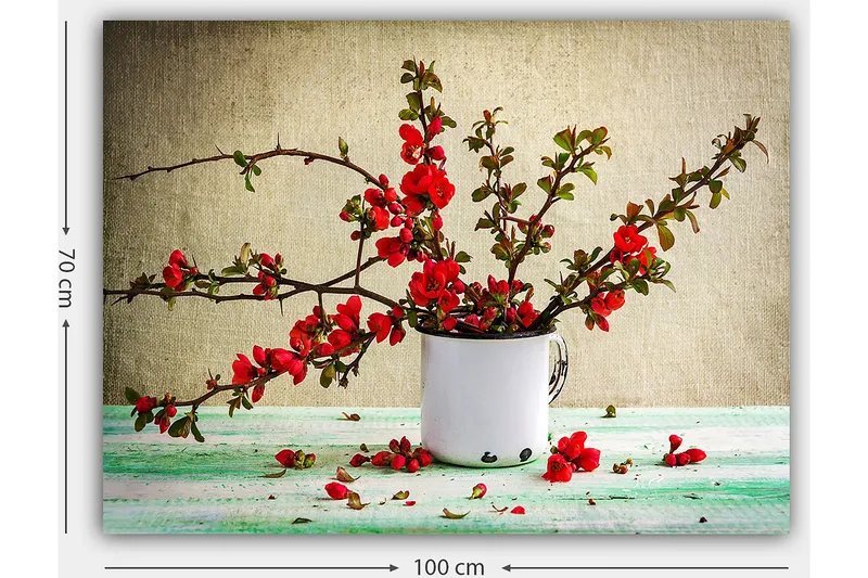Canvastavla 70x100 cm - Vacker bukett med röda blommor i en vit kopp - Röd / Grön / Vit - Inredning & dekor - Tavlor & konst - Canvastavla