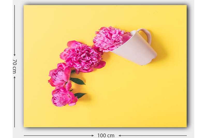 Canvastavla 70x100 cm - Vacker komposition av rosa pioner som hänger över en vit kopp - Rosa / Gul - Inredning & dekor - Tavlor & konst - Canvastavla