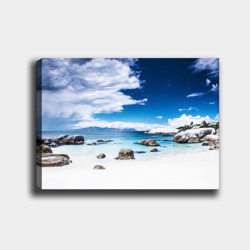 Canvastavla 70x100 cm - Vacker kustlandskap med klippor och klart blått vatten under en dramatisk himmel - Blå / Vit / Grå - Inredning & dekor - Tavlor & konst - Canvastavla