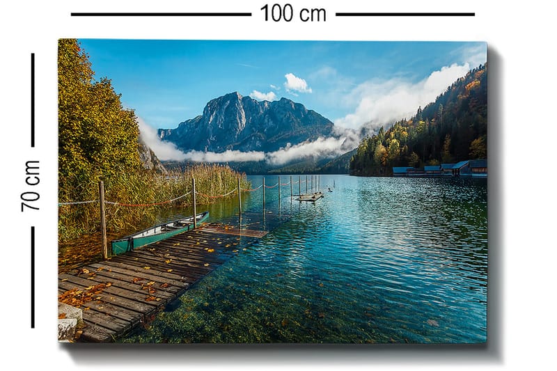 Canvastavla 70x100 cm - Vacker sjö med en brygga, omgiven av majestätiska berg och höstfärgade träd - Blå / Grön / Gul - Inredning & dekor - Tavlor & konst - Canvastavla