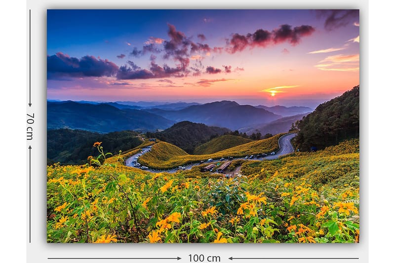 Canvastavla 70x100 cm - Vacker solnedgång över en blomstrande dal med slingrande vägar och berg i bakgrunden - Gult / Grönt / Blått - Inredning & dekor - Tavlor & konst - Canvastavla