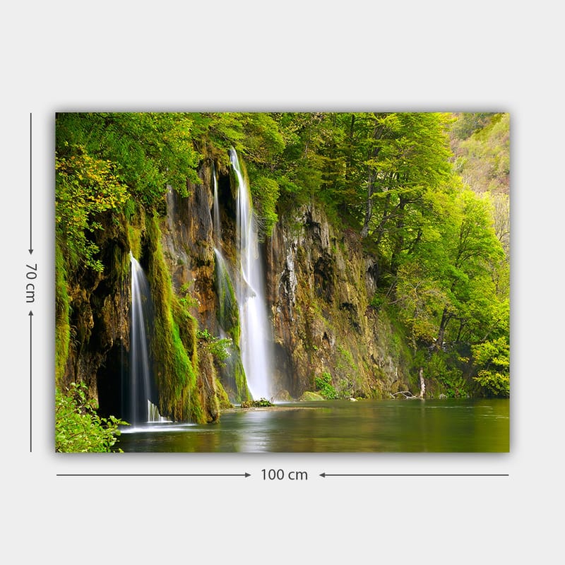 Canvastavla 70x100 cm - Vacker vattenfallsscen omgiven av frodig grönska - Grön / Brun / Vit - Inredning & dekor - Tavlor & konst - Canvastavla