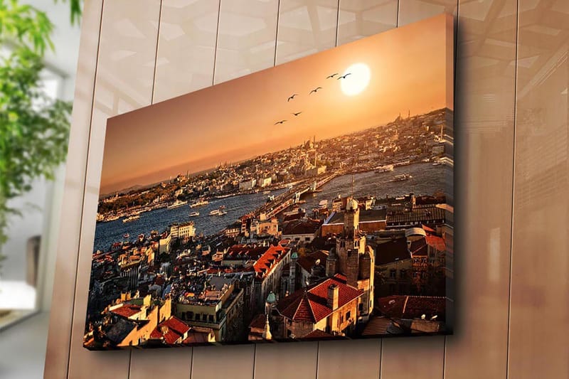 Canvastavla 70x100 cm - Vacker vy över Istanbul vid solnedgång, med takåsar och båtar på vattnet - Orange / Röd / Blå - Inredning & dekor - Tavlor & konst - Canvastavla