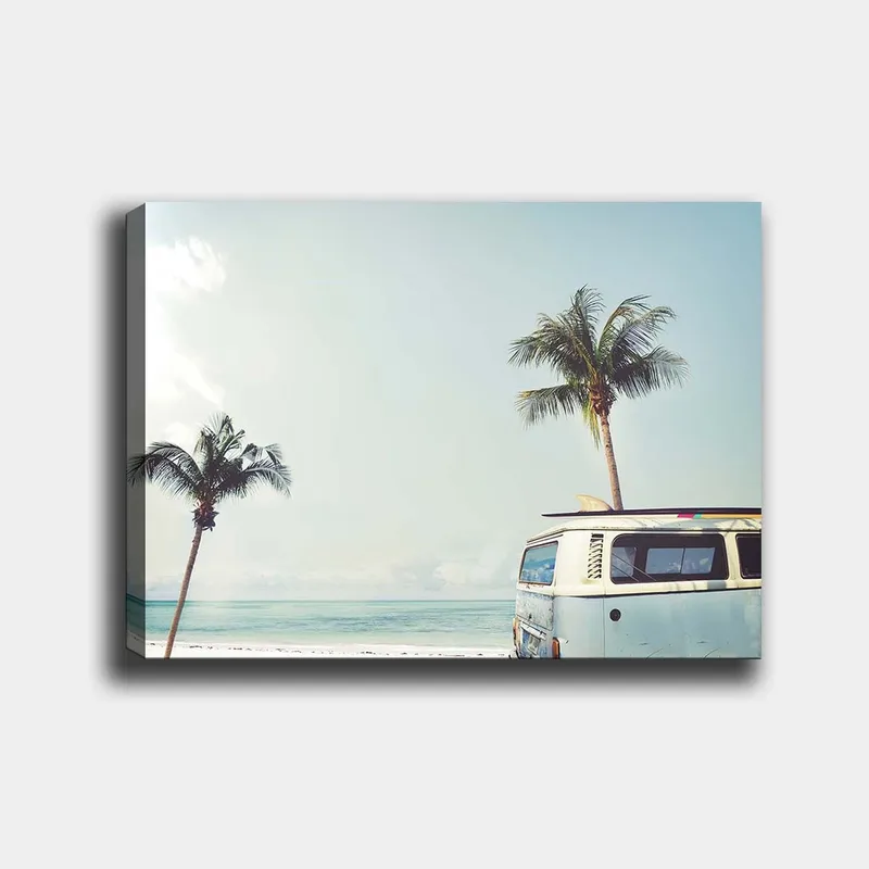 Canvastavla 70x100 cm - Vintage skåpbil vid stranden med palmer och hav i bakgrunden, Ljusblå / Vit / Grön