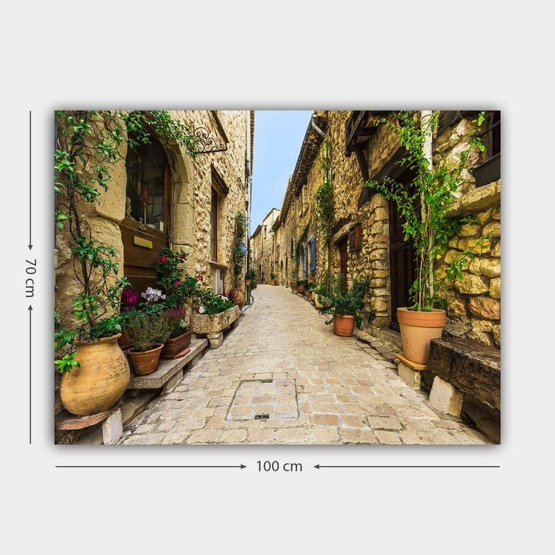 Canvastavla 70x100 cm - Pittoresk gränd i en gammal by med stenhus och blomkrukor - Beige / Grön / Terrakotta - Inredning & dekor - Tavlor & konst - Canvastavla