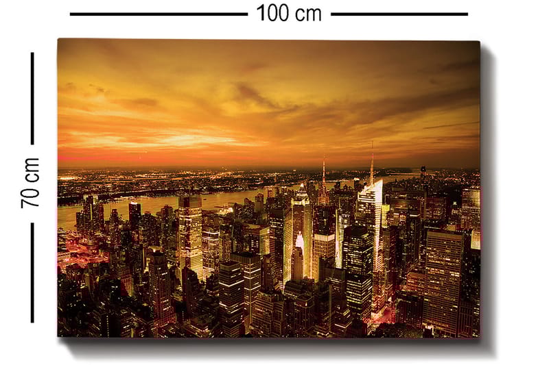 Canvastavla 70x100 cm - Panoramavy av en stad vid solnedgång med höga byggnader och en dramatisk himmel - Orange / Guld / Svart - Inredning & dekor - Tavlor & konst - Canvastavla