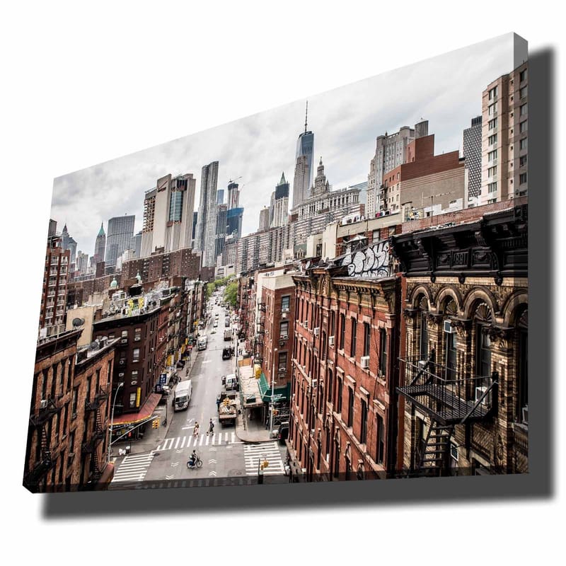 Canvastavla 70x100 cm - Panoramavy av en stad med höga byggnader och livliga gator - Mörkröd / Grå / Beige - Inredning & dekor - Tavlor & konst - Canvastavla