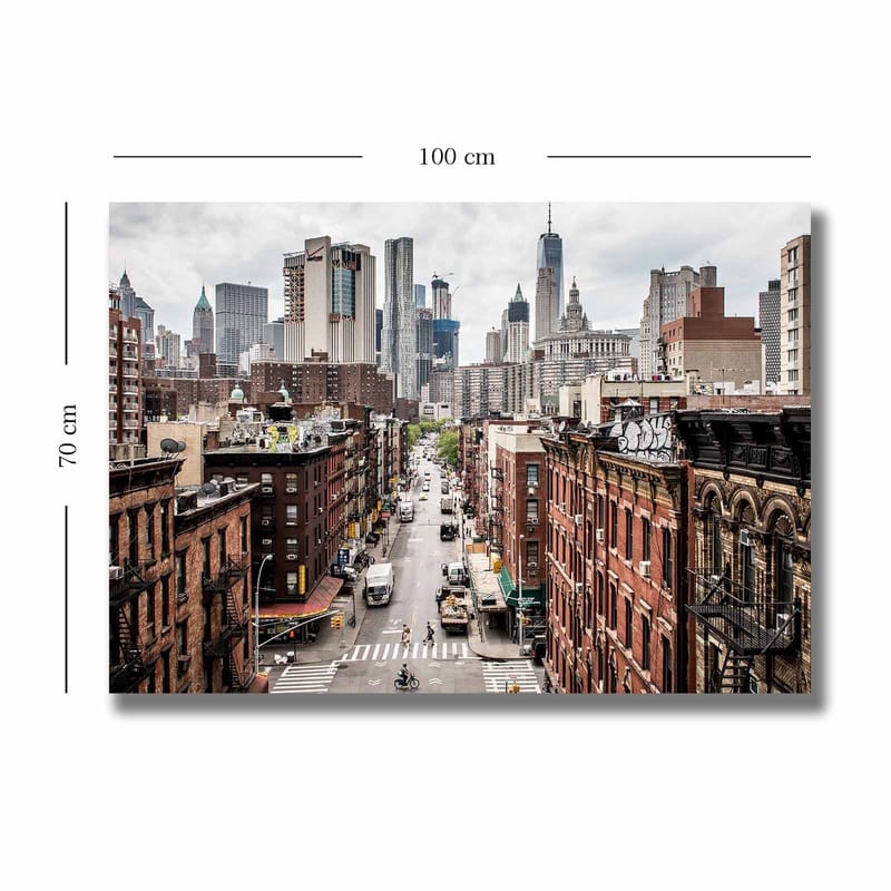 Canvastavla 70x100 cm - Panoramavy av en stad med höga byggnader och livliga gator - Mörkröd / Grå / Beige - Inredning & dekor - Tavlor & konst - Canvastavla