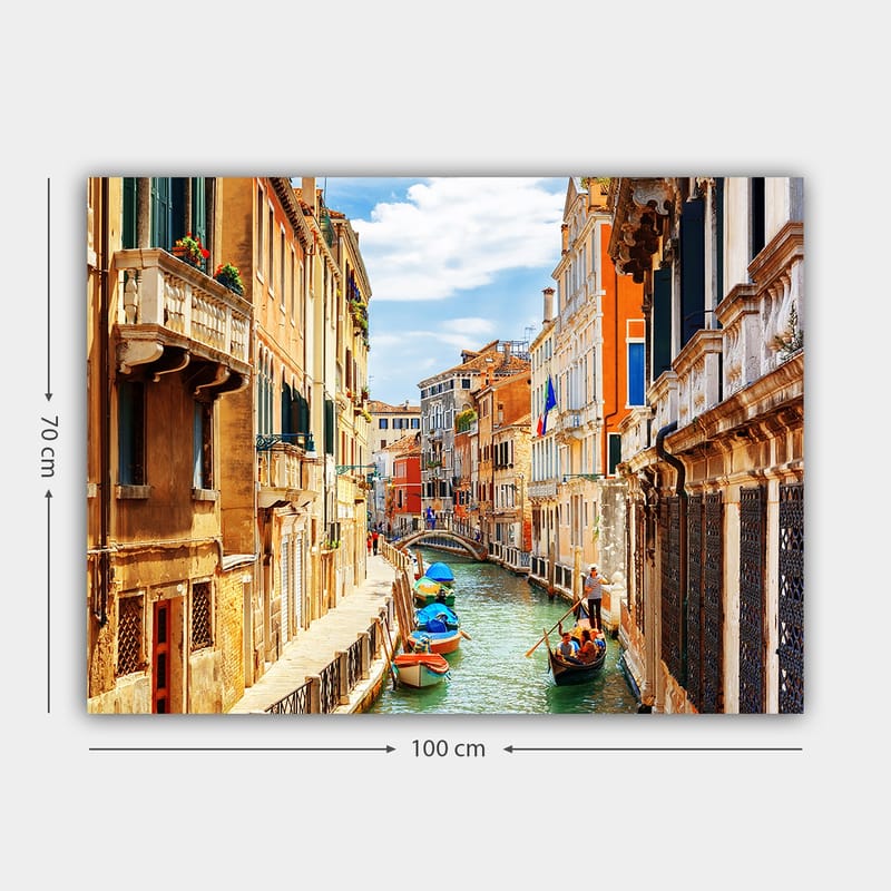 Canvastavla 70x100 cm - Pittoresk kanal i Venedig med färgglada byggnader och båtar - Terrakotta / Blå / Grön - Inredning & dekor - Tavlor & konst - Canvastavla