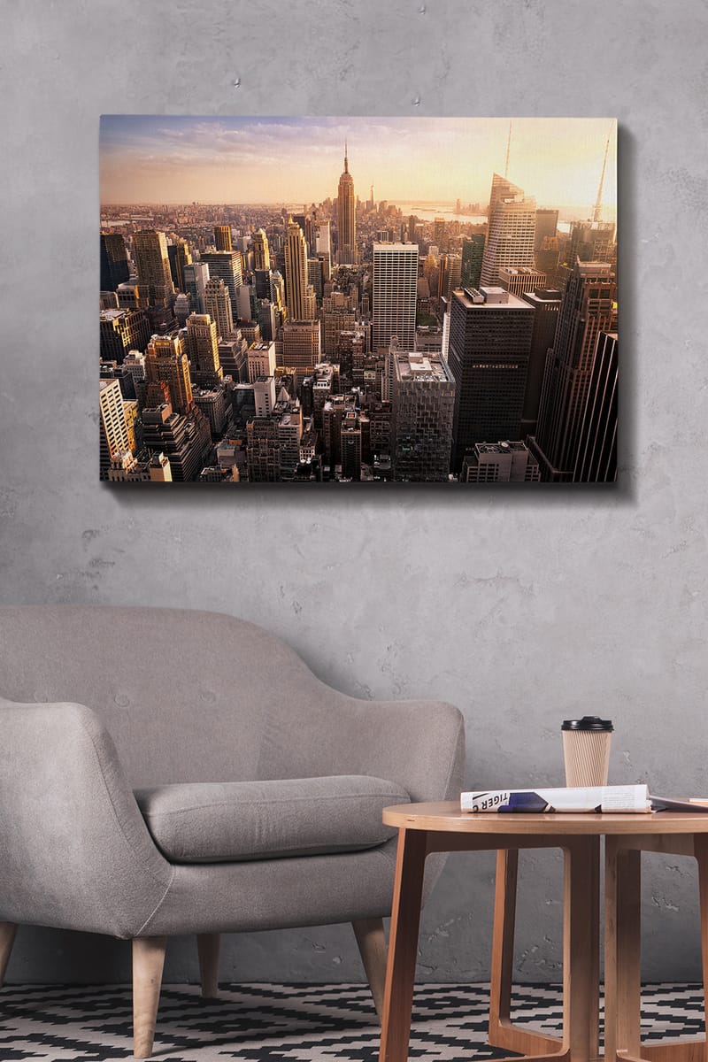 Canvastavla 70x100 cm - Panoramavy av en stad med skyskrapor och den ikoniska Empire State Building i solnedgången - Guld / Grå / Blå - Inredning & dekor - Tavlor & konst - Canvastavla