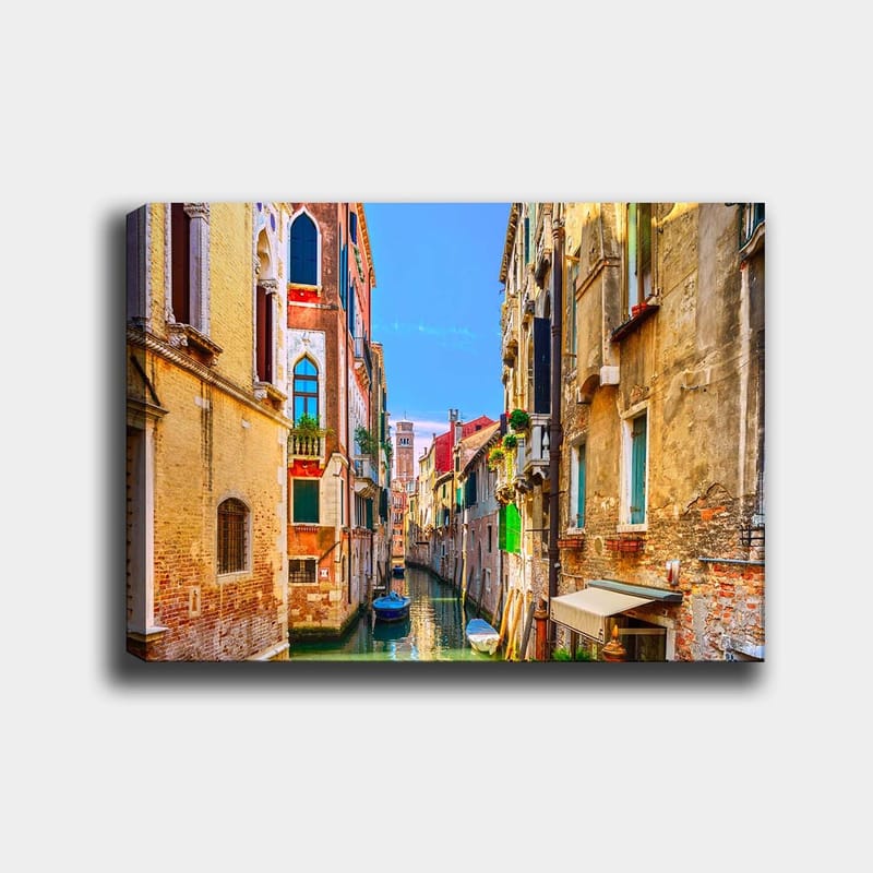 Canvastavla 70x100 cm - Pittoresk kanal i Venedig omgiven av färgglada byggnader - Gult / Rött / Grönt - Inredning & dekor - Tavlor & konst - Canvastavla