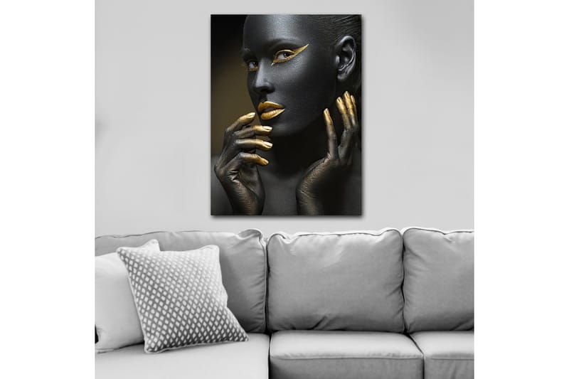 Canvastavla 70x100 cm - Porträtt av en kvinna med svart ansiktsmålning och guldiga detaljer - Svart / Guld - Inredning & dekor - Tavlor & konst - Canvastavla