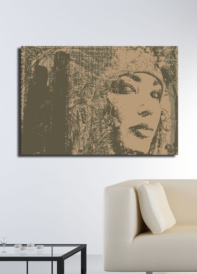 Canvastavla 70x100 cm - Porträtt av en kvinna med en mystisk och uttrycksfull blick - Beige / Brun - Inredning & dekor - Tavlor & konst - Canvastavla