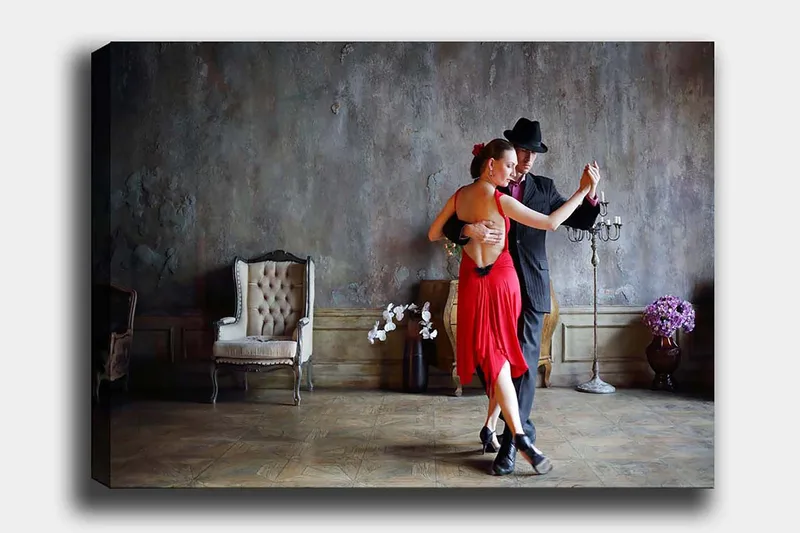 Canvastavla 70x100 cm - Passionerad tango mellan två dansare i elegant klädsel, Röd / Svart