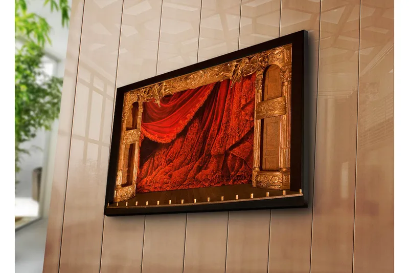 Canvastavla 70x45 cm - Dramatiskt röd drapering med ornamenterade detaljer - Röd / Guld - Inredning & dekor - Tavlor & konst - Canvastavla