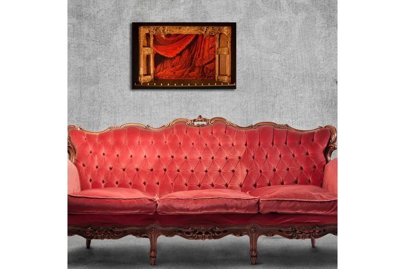 Canvastavla 70x45 cm - Dramatiskt röd drapering med ornamenterade detaljer - Röd / Guld - Inredning & dekor - Tavlor & konst - Canvastavla