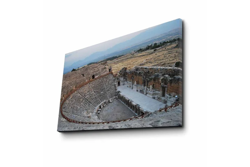 Canvastavla 70x45 cm - Ruiner av ett antikt teater i en bergig landskap - Grå / Beige / Blå - Inredning & dekor - Tavlor & konst - Canvastavla