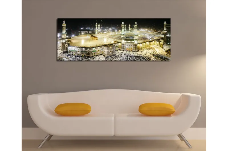 Canvastavla 80x30 cm - Storslagen vy över den heliga platsen i Mecka vid nattens ljus - Guld / Grön / Svart - Inredning & dekor - Tavlor & konst - Canvastavla