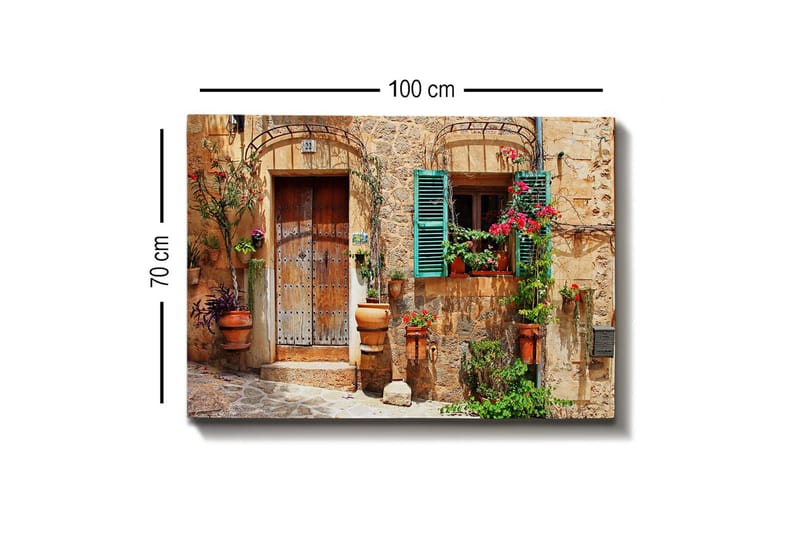 Canvastavla - Charmig husfasad med blommor och gröna fönsterluckor - Terrakotta / Grön / Beige - Inredning & dekor - Tavlor & konst - Canvastavla