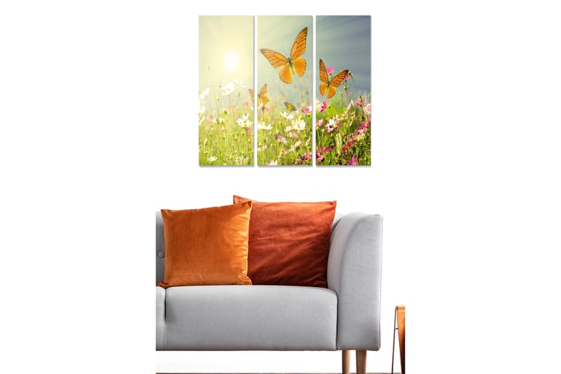 Canvastavla i trä 3-delar 50x70 cm - Färgglada fjärilar som svävar över en blomstrande äng - Orange / Rosa / Vit - Inredning & dekor - Tavlor & konst - Canvastavla