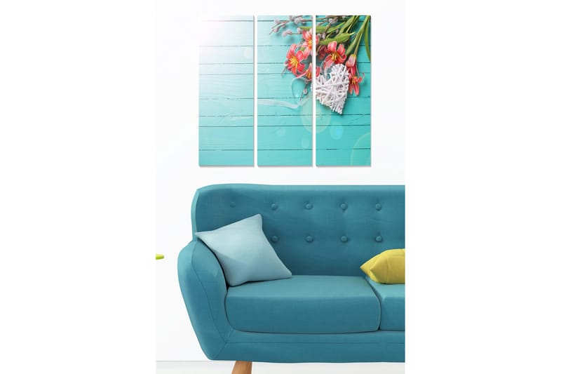 Canvastavla i trä 3-delar 50x70 cm - Färgrik bukett av blommor på en ljusblå bakgrund - Ljusblå / Rosa / Grön - Inredning & dekor - Tavlor & konst - Canvastavla