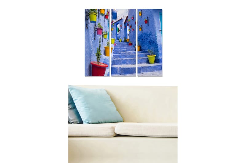 Canvastavla i trä 3-delar 50x70 cm - Trappa i en blå stad med färgglada krukor, Blå / Röd / Grön